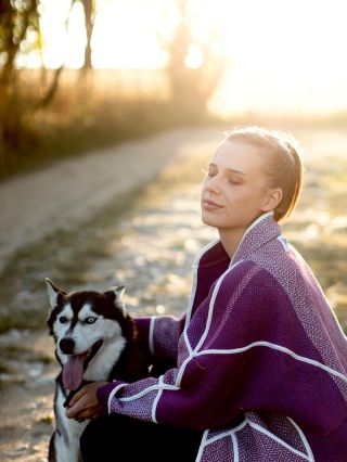 Když víš, kam patříš Píseň, kterou teď poslouchám každý den.. krásné to dny. 🤍 @chapitostudio a v tomhle kousku jsou ještě...